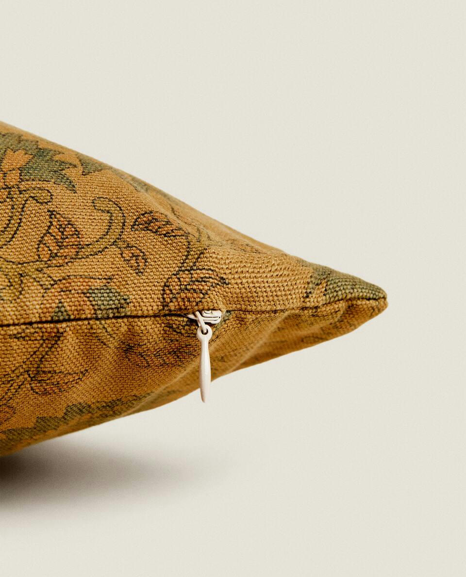 FLORAL PRINT CUSHION COVER