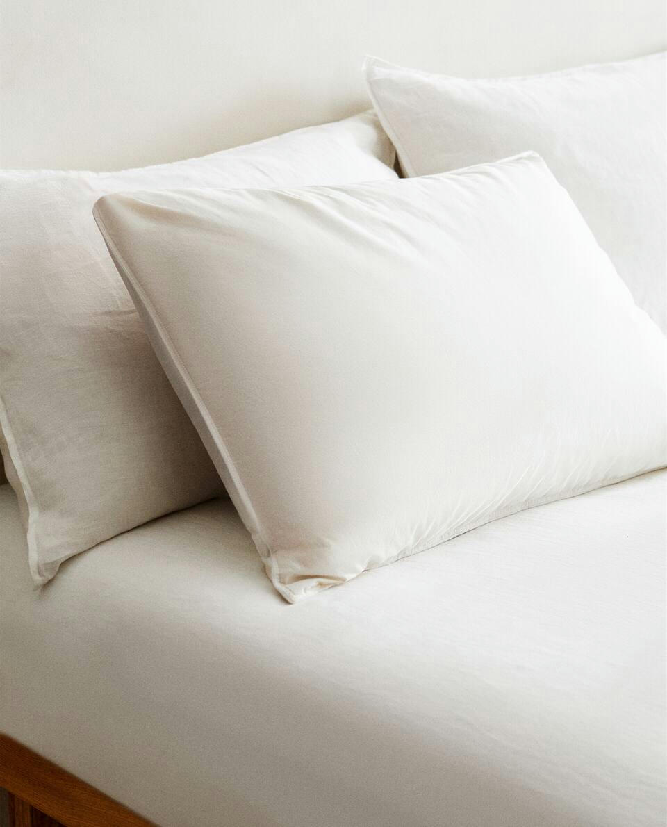THREE-CHAMBER PILLOW