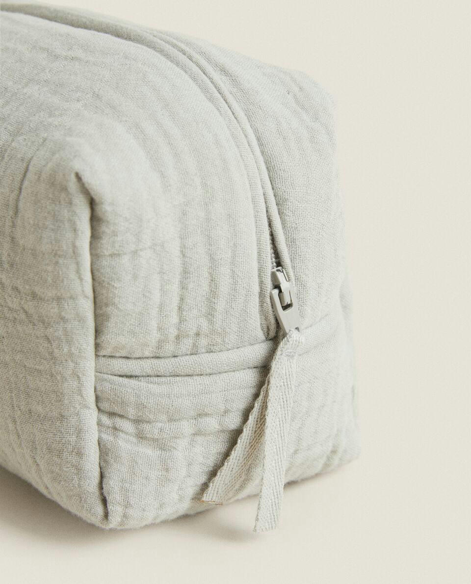 COTTON MUSLIN CLOVER TOILETRY BAG