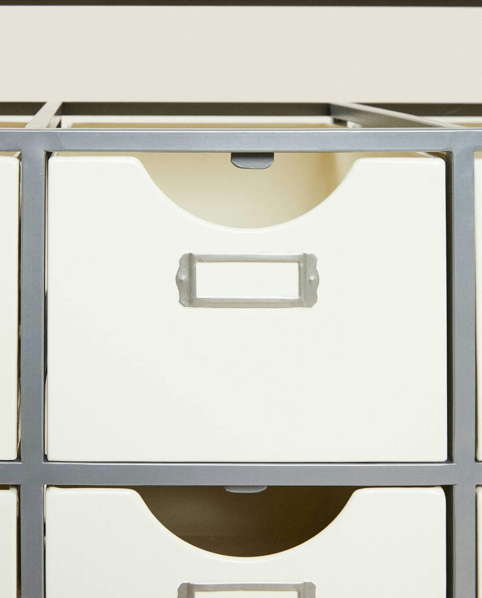 GALVANISED FURNITURE WITH WHEELS