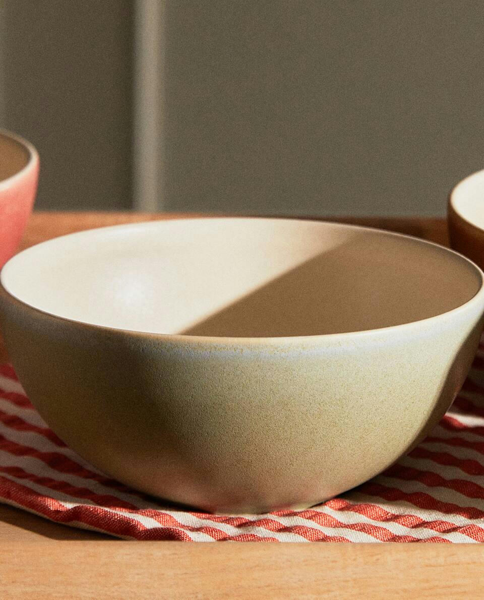 COLOURED STONEWARE BOWL