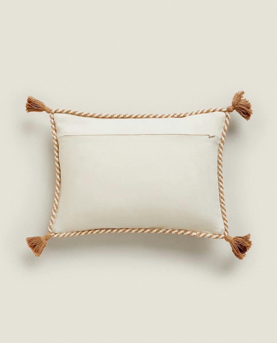 TASSEL CUSHION COVER