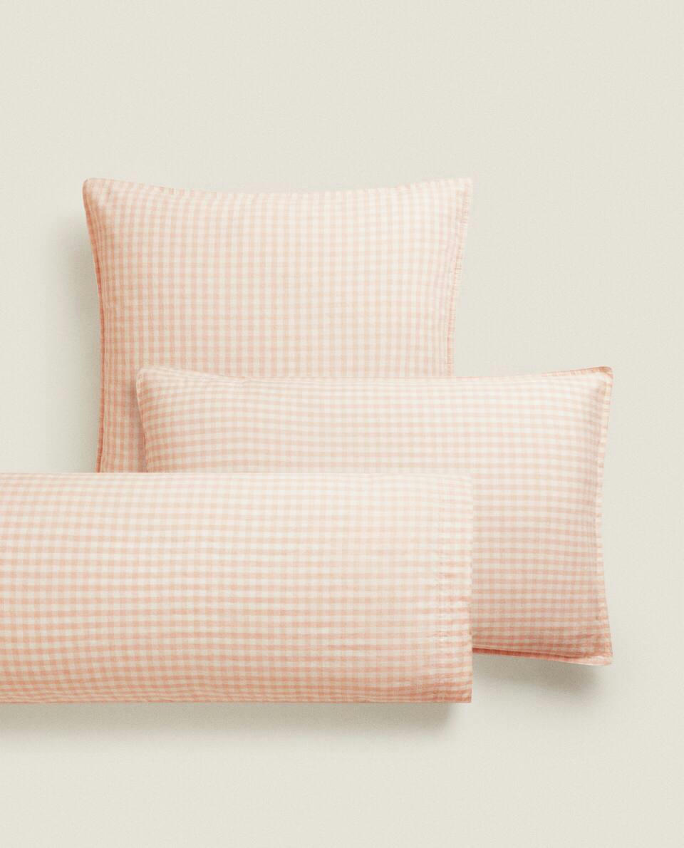 CHECK PILLOWCASE