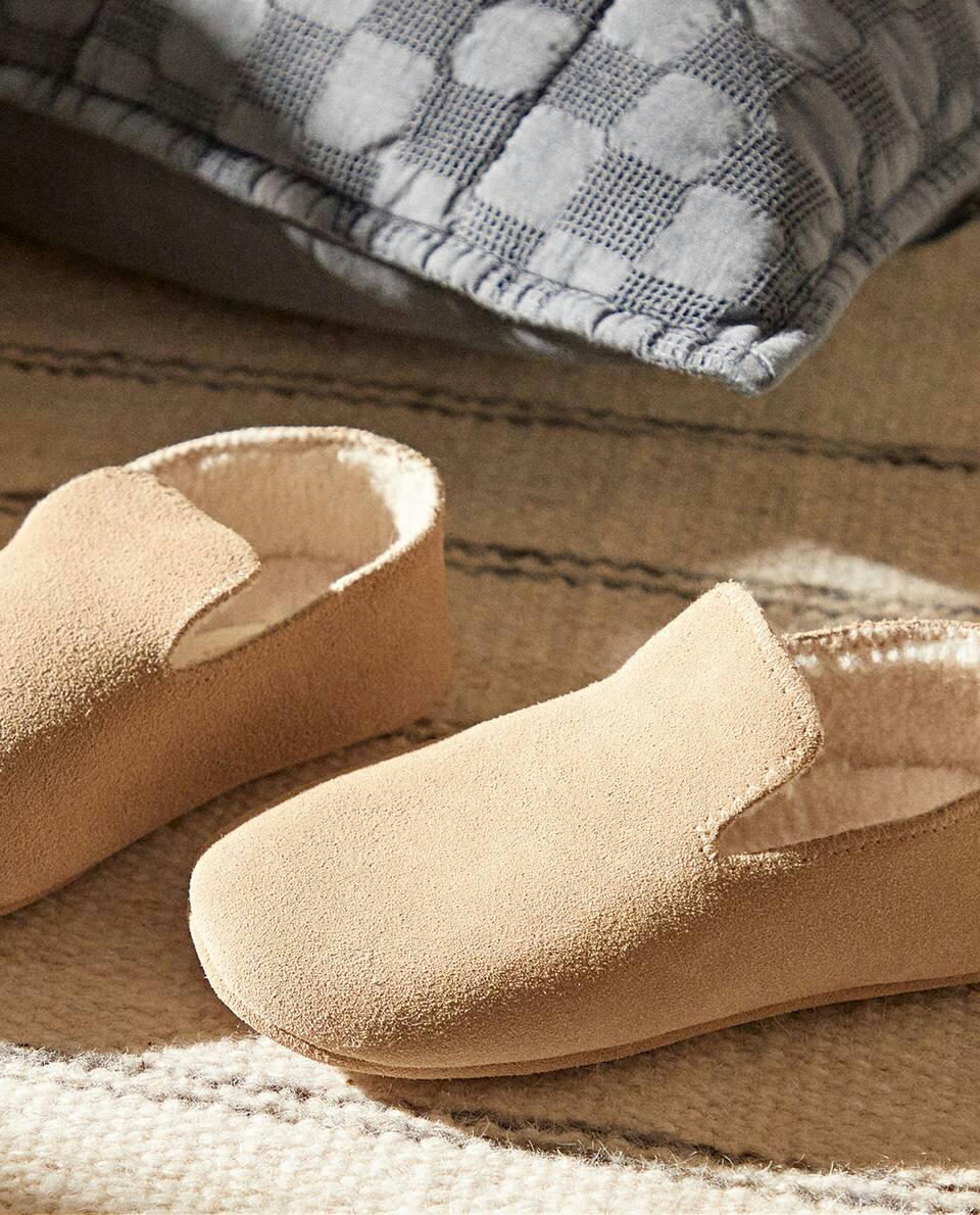 COVERED LEATHER LOAFER SLIPPERS