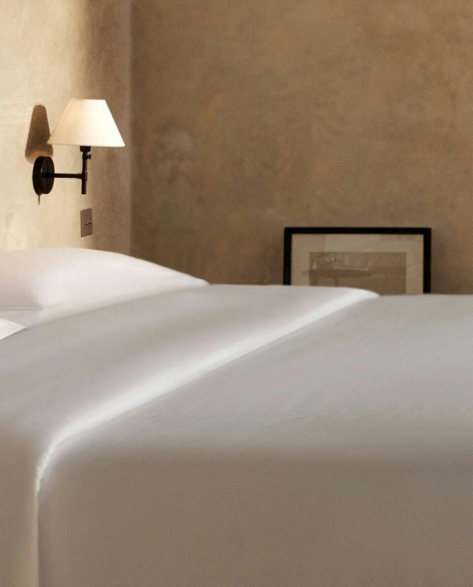 (500 THREAD COUNT) SATEEN DUVET COVER WITH DOUBLE HEMSTITCHING