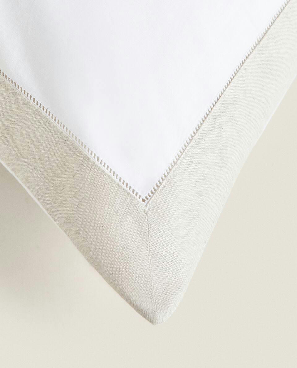 XXL LINEN-EDGED CUSHION COVER