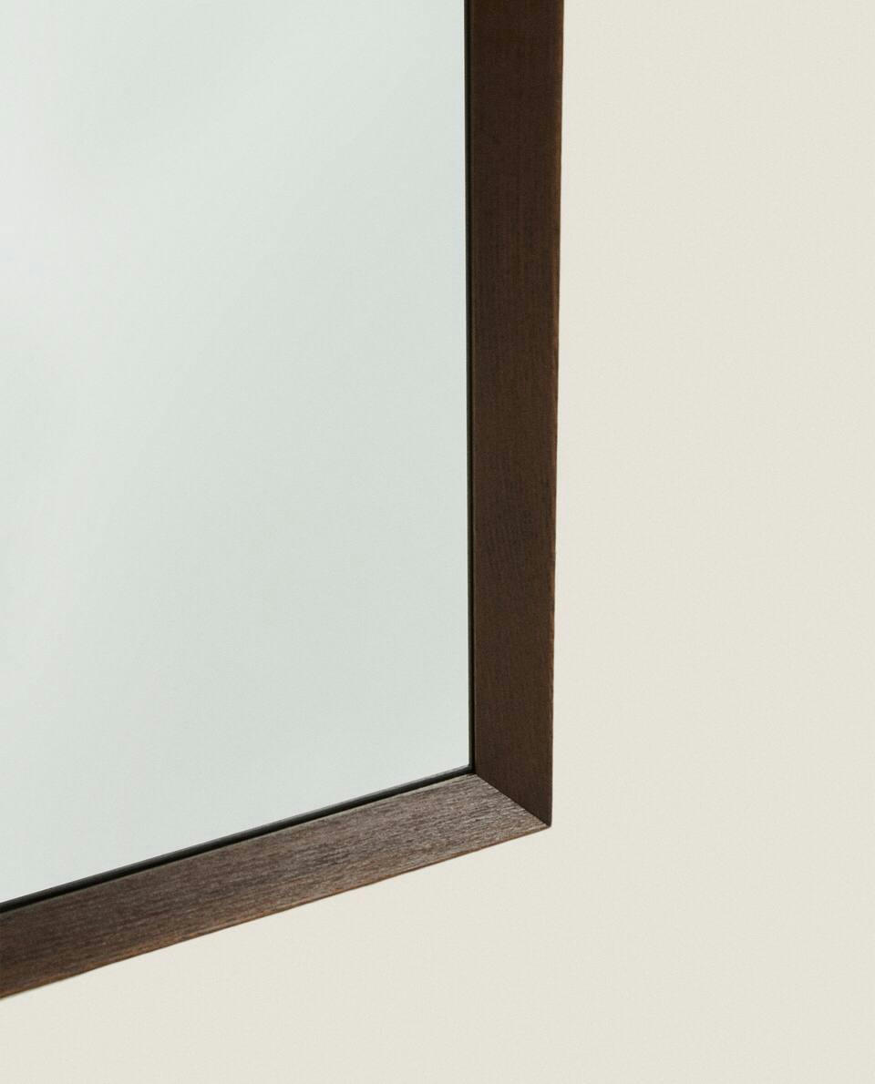 VERTICAL MIRROR WITH BEVELLED FRAME