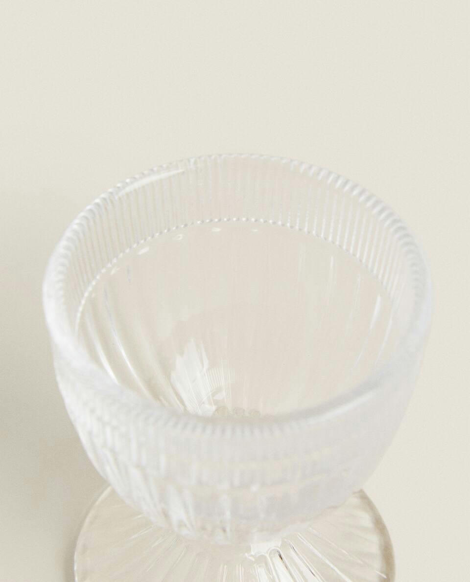 GLASS EGG CUP WITH RAISED DETAIL