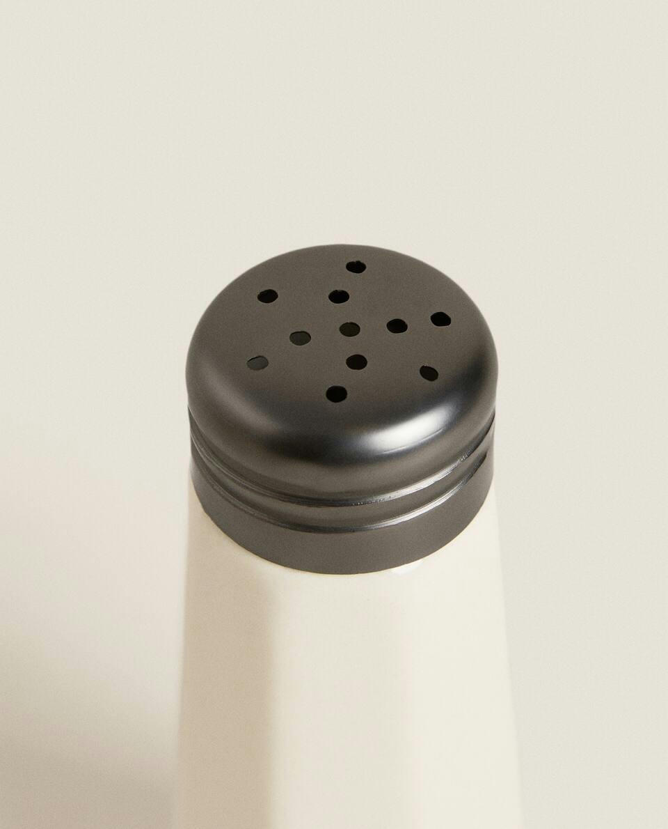 LACQUERED SALT SHAKER