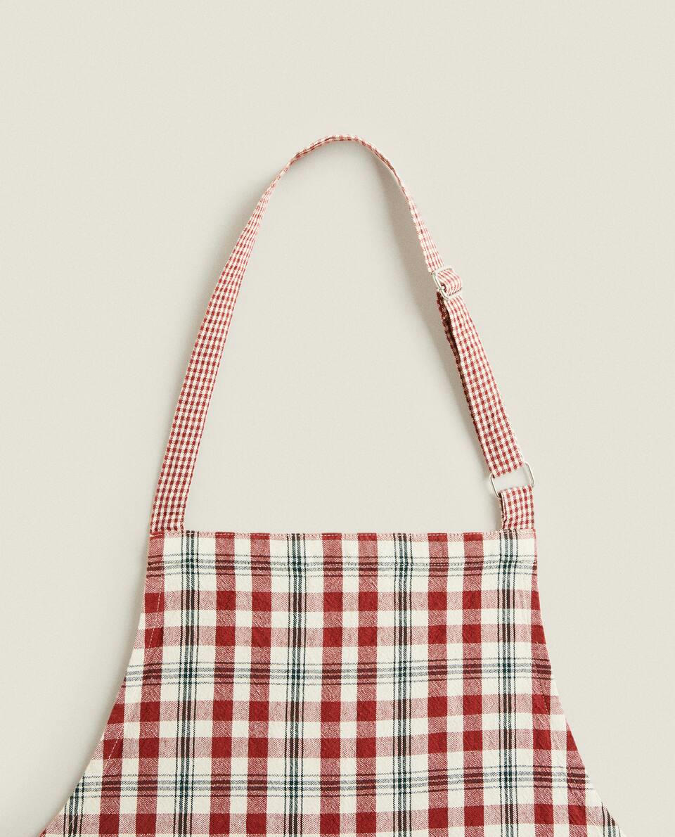 CHRISTMAS CHECK APRON