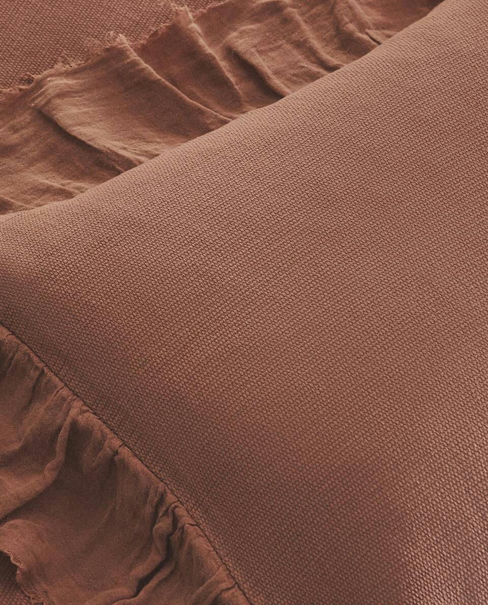 LINEN RUFFLE CUSHION COVER