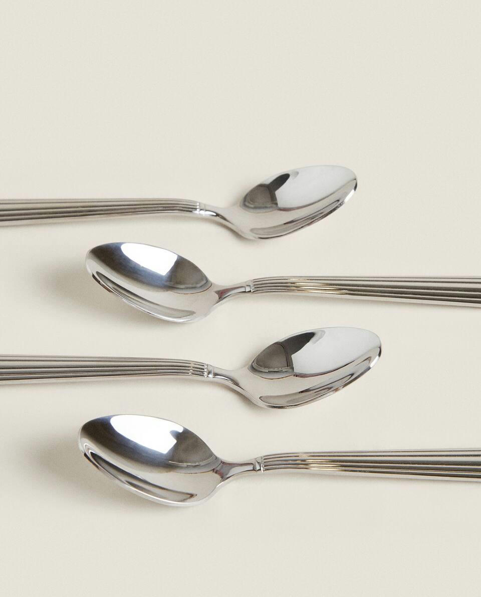 BOX OF 4 TEASPOONS WITH SCORED HANDLE