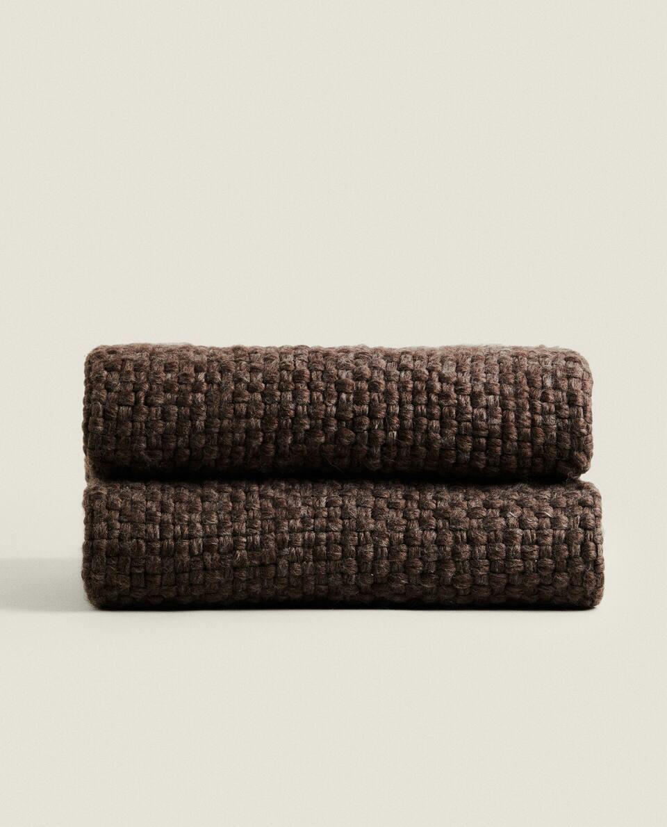 FRINGED KNIT BLANKET