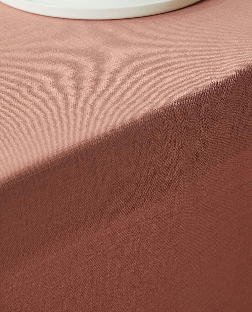 HEMSTITCHED TABLECLOTH