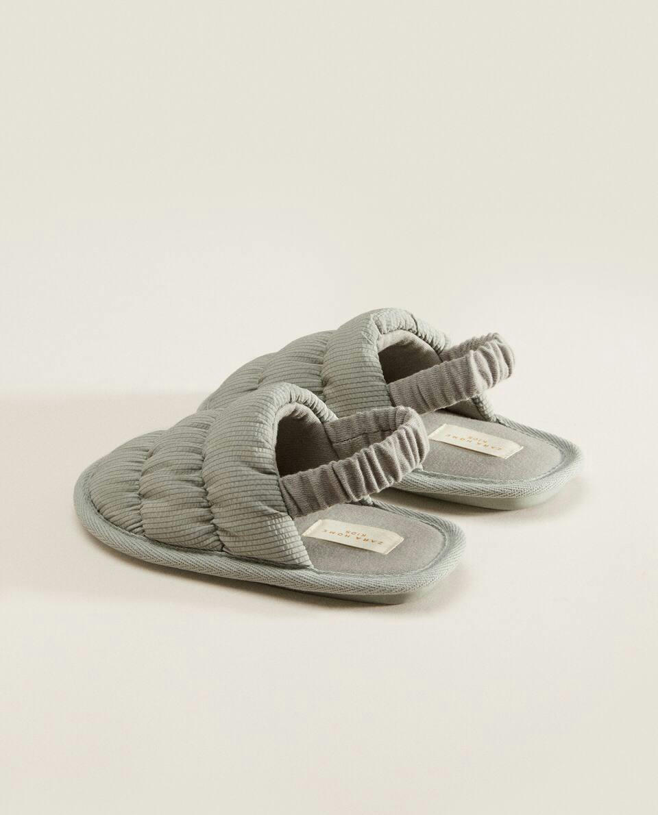 QUILTED SLIPPERS