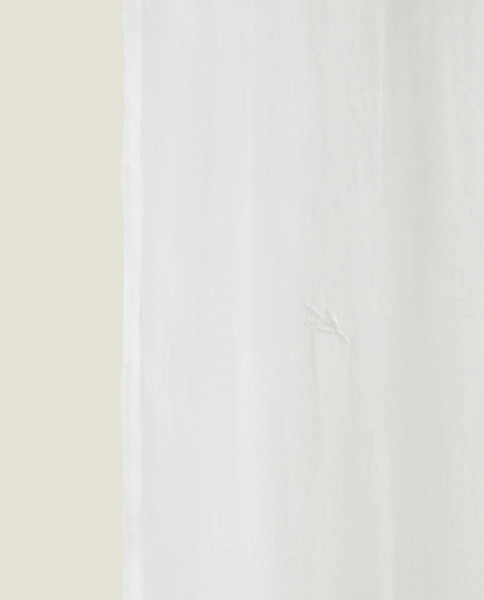 CURTAIN WITH FLORAL EMBROIDERY