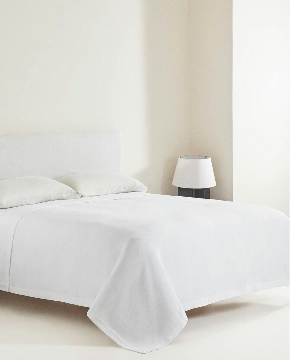 PLAIN COTTON BEDSPREAD