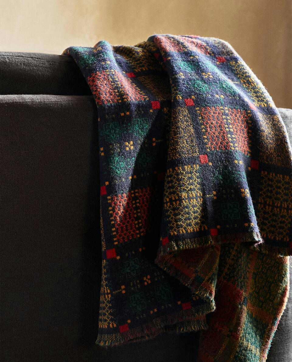 MULTICOLOURED CHRISTMAS JACQUARD WOOL BLANKET