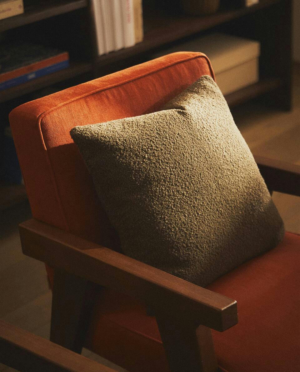 BOUCLé CUSHION COVER