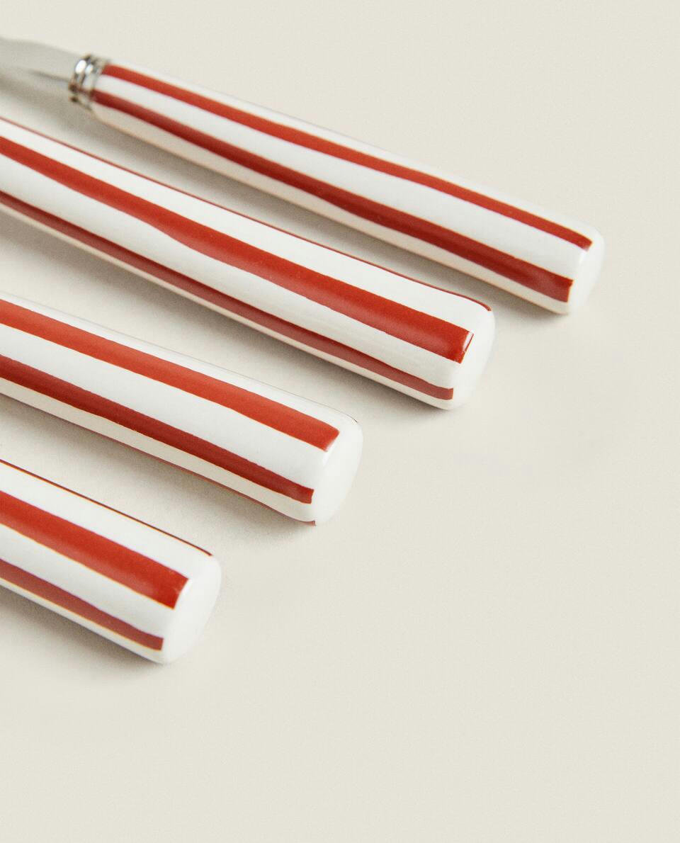 STRIPED CUTLERY SET (4 PIECES)