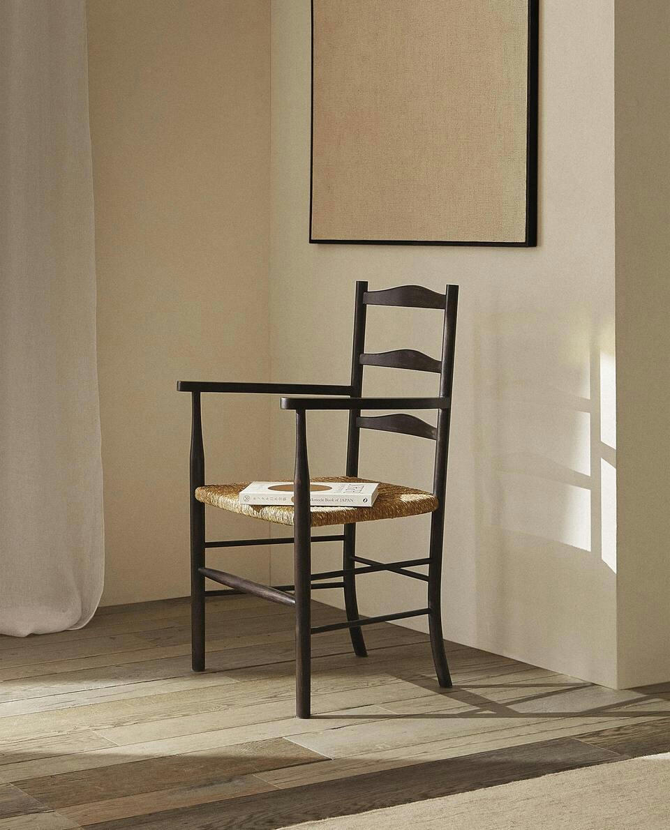 ASH AND SEAGRASS CHAIR WITH ARM RESTS