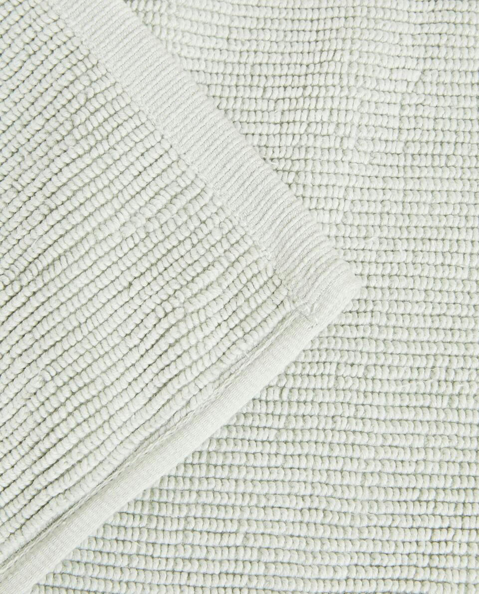TEXTURED TERRY BATH MAT