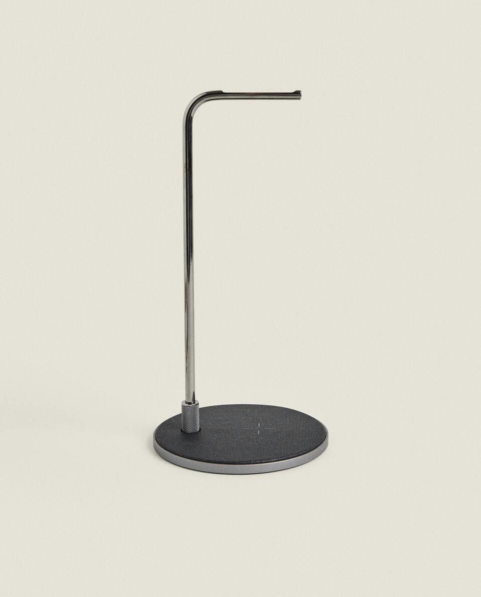 MASTER & DYNAMIC HEADPHONE CHARGER STAND