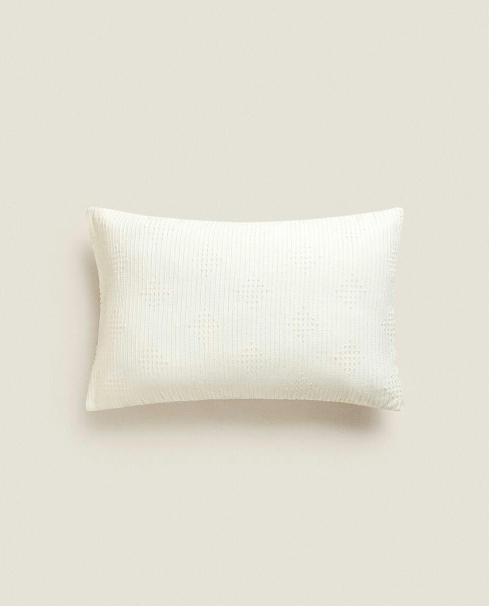 DIAMOND CUSHION COVER
