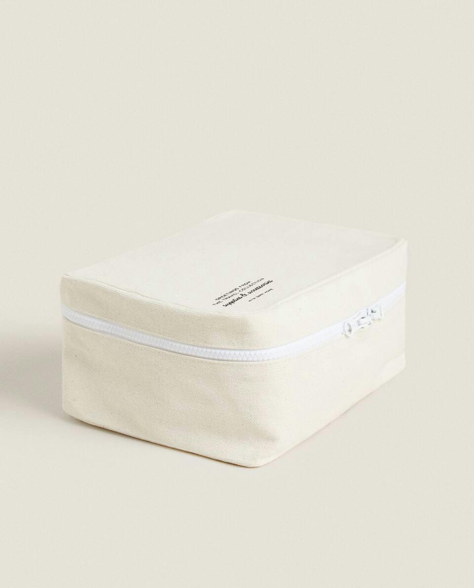 SAINT-LAZARE TRAVEL TOILETRY BAG