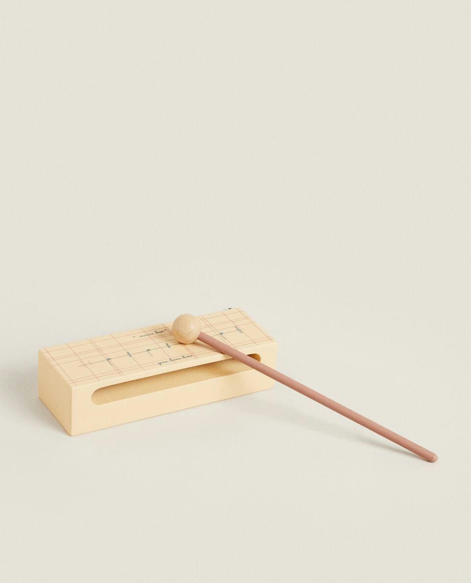 WOODEN MUSICAL TOY