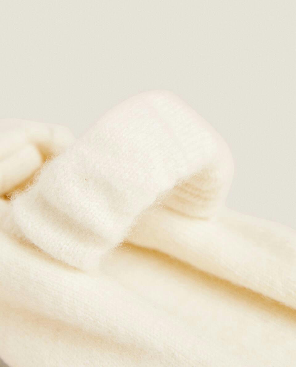 CASHMERE SLIPPERS