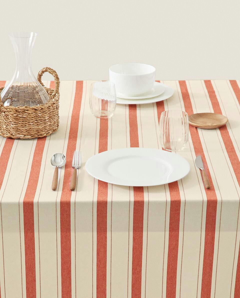 DYED THREAD STRIPED TABLECLOTH