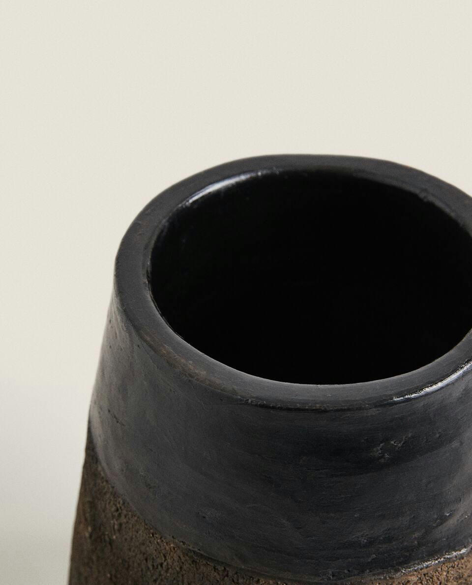 CYLINDRICAL VASE