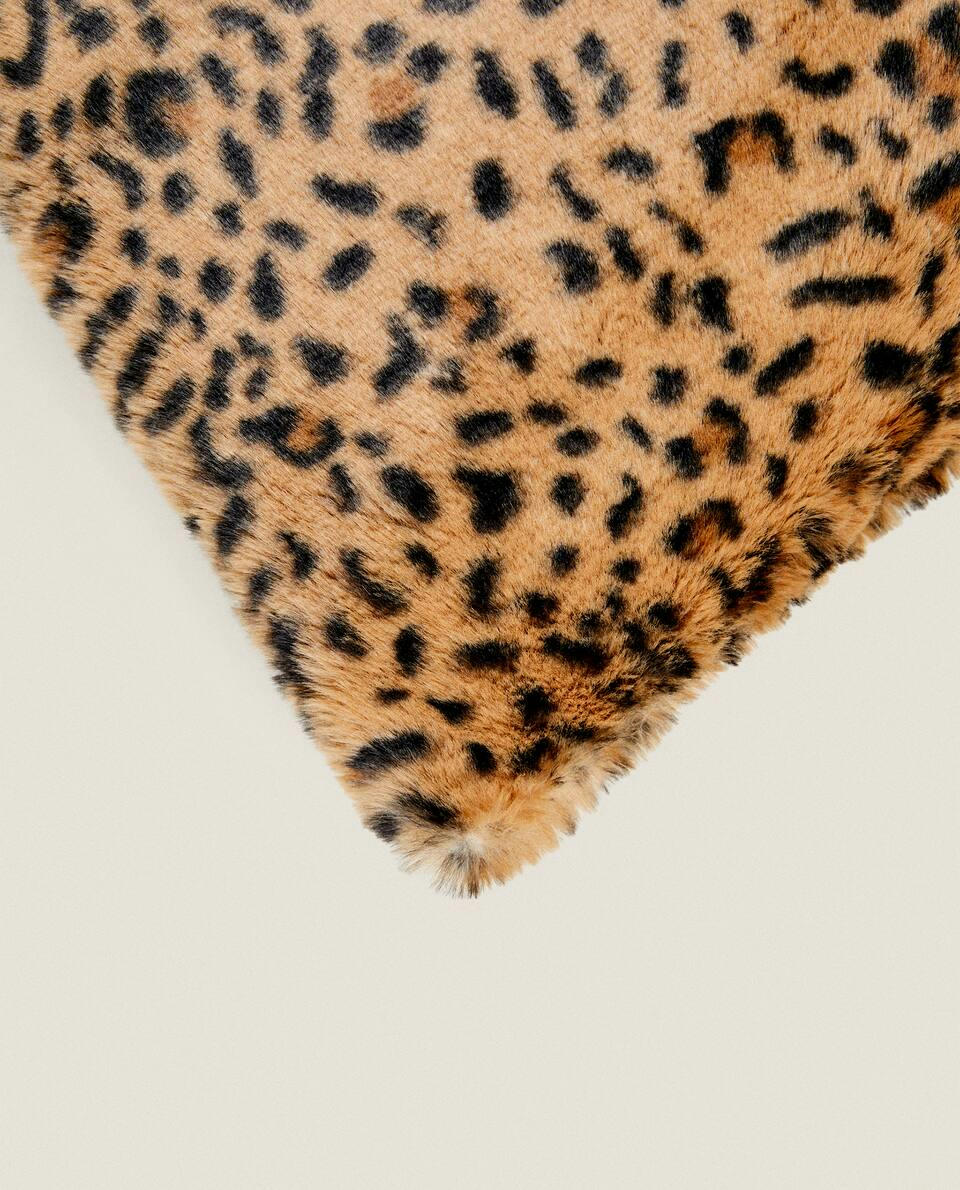 LEOPARD CUSHION COVER