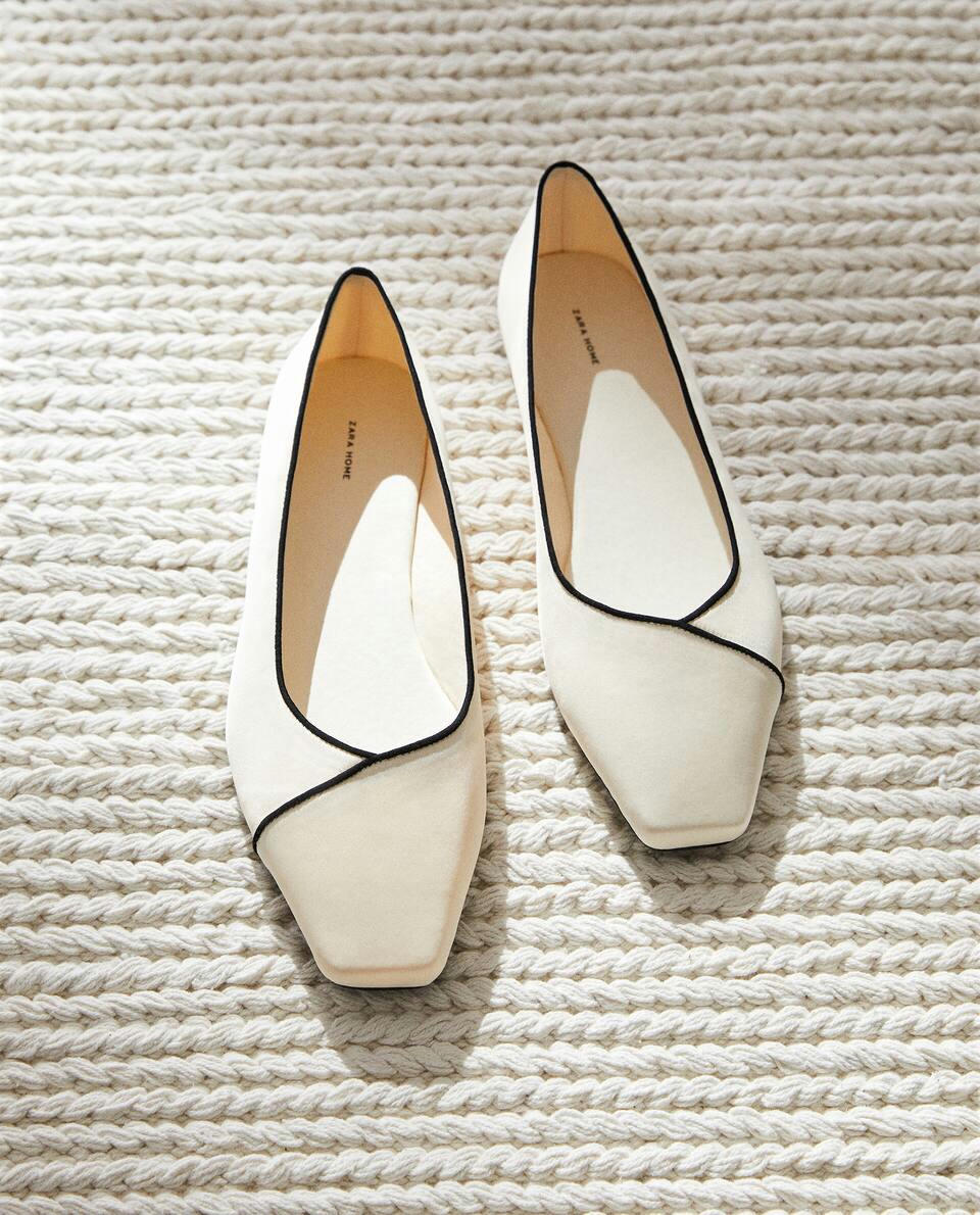 BALLERINAS WITH CONTRAST DETAIL