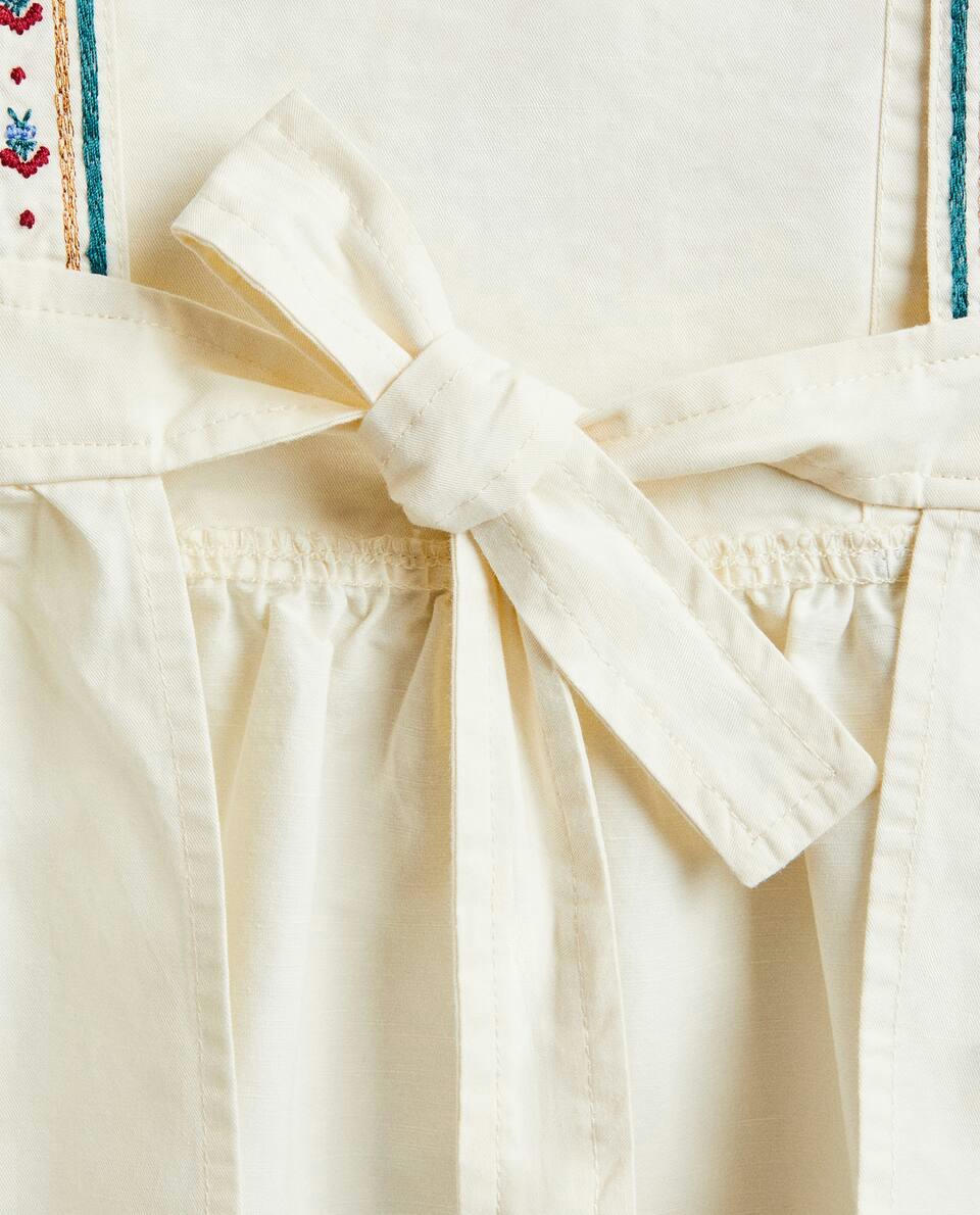 CHILDREN’S COTTON AND LINEN CHRISTMAS APRON