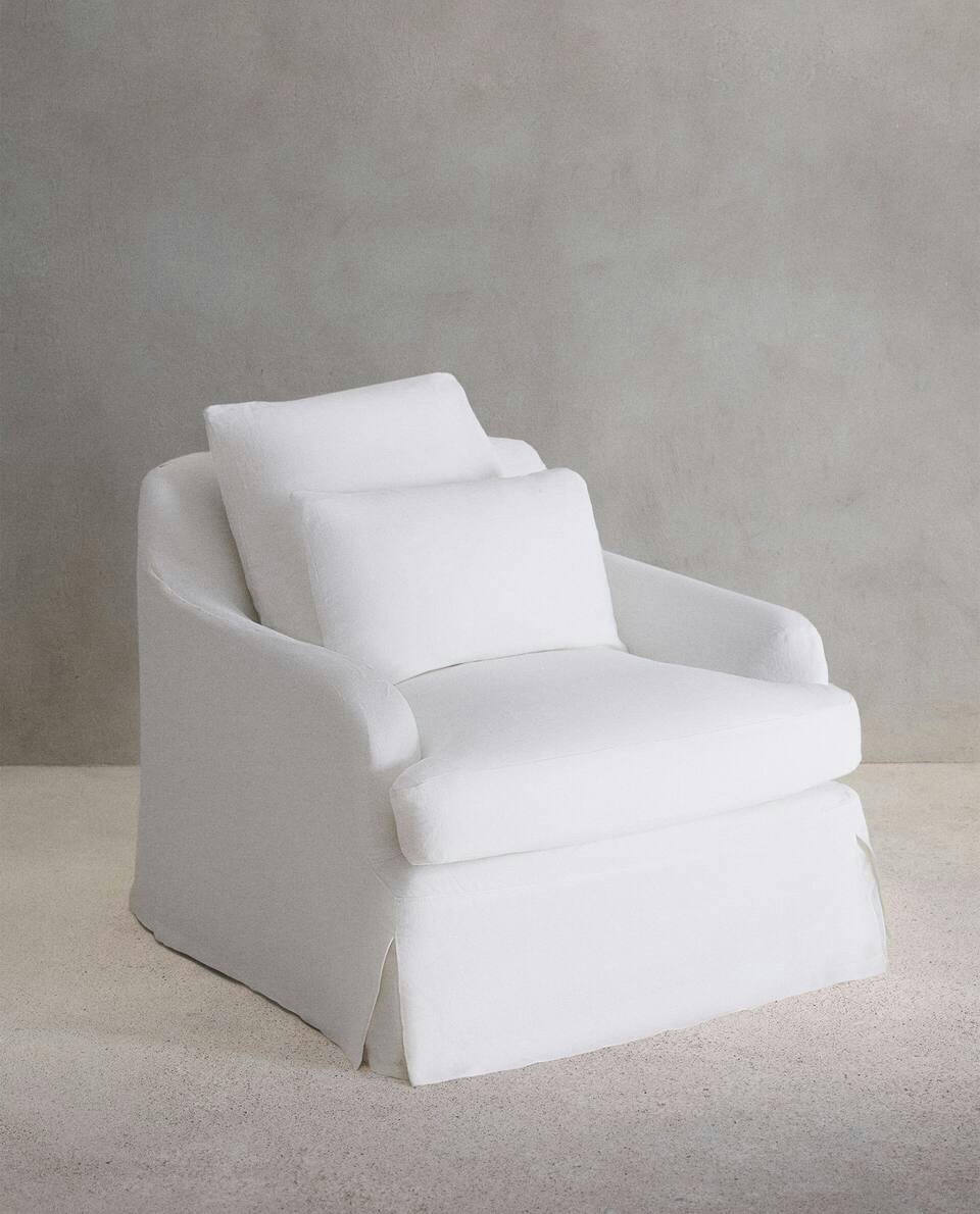 ARMCHAIR 01