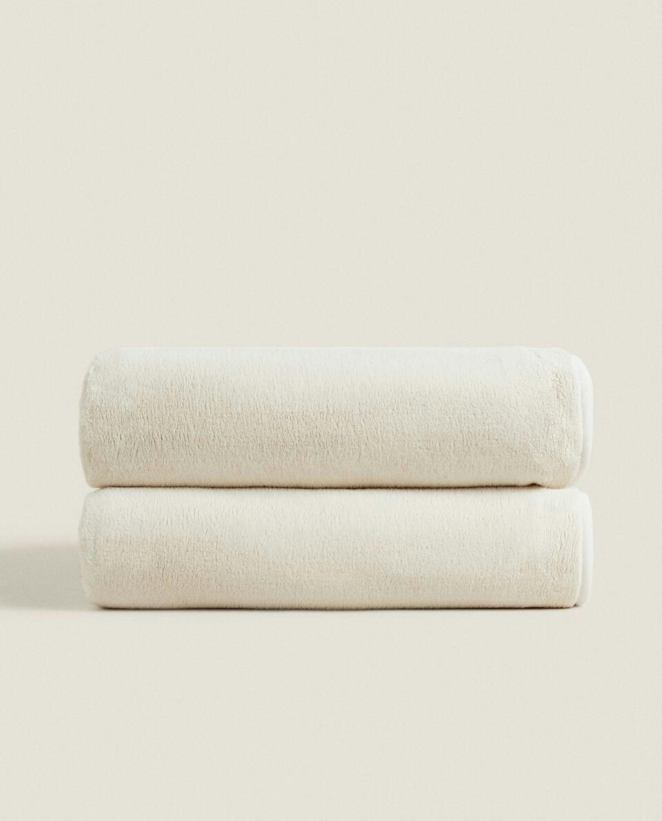 490 GSM SHORT FAUX FUR FLEECE BLANKET