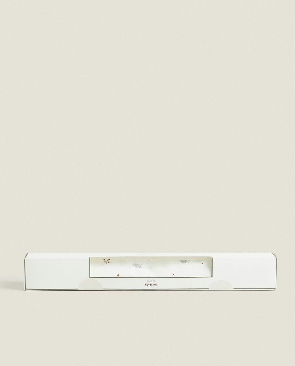 CHRISTMAS MISTLETOE OVEN PAPER PACK (PACK OF 20)