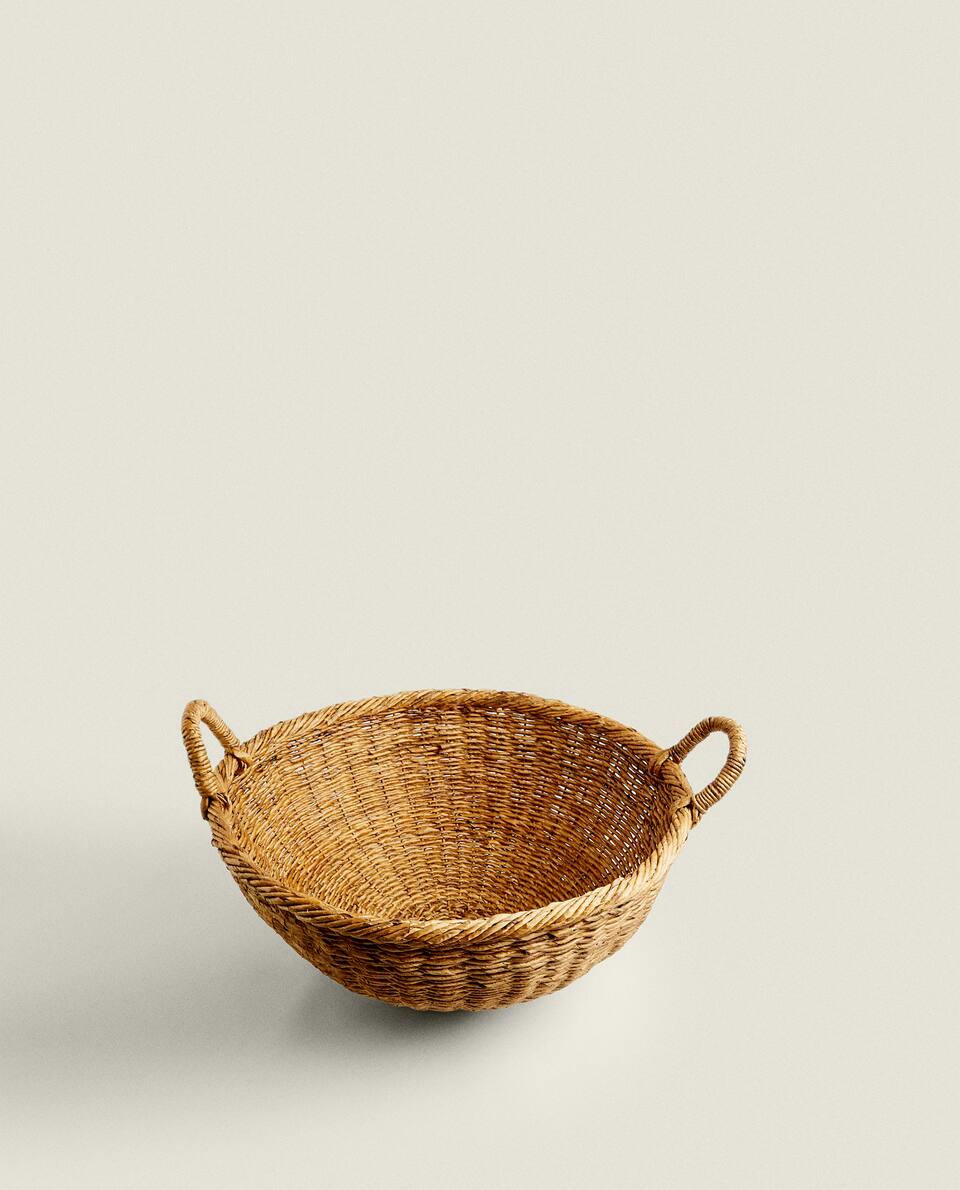 ROUND WOVEN BASKET