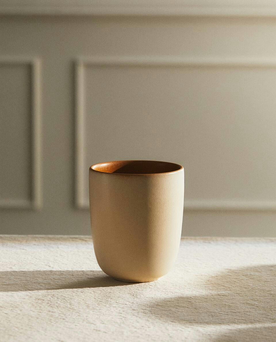 COLOURED STONEWARE TUMBLER