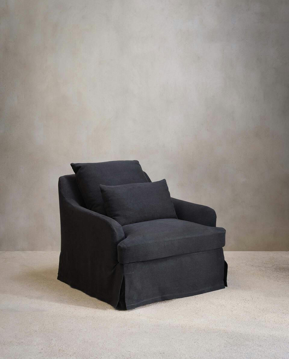 ARMCHAIR 01