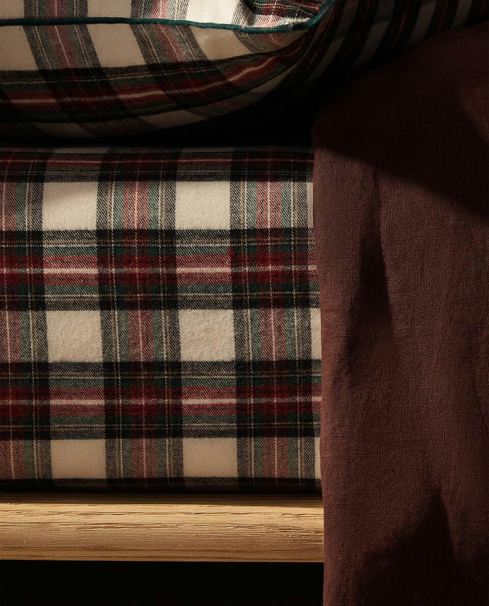 CHRISTMAS TARTAN FLANNEL FITTED SHEET