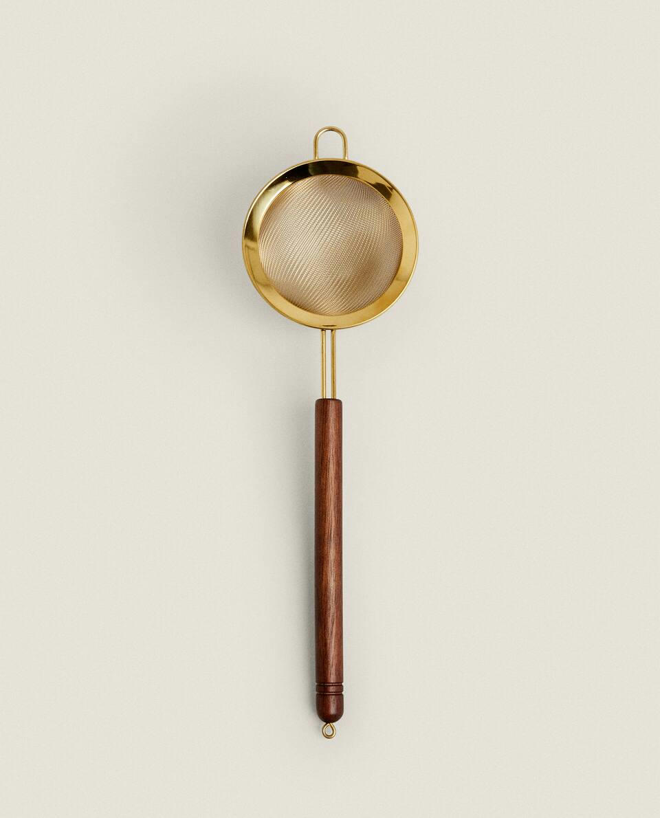 WOOD AND METAL COLANDER