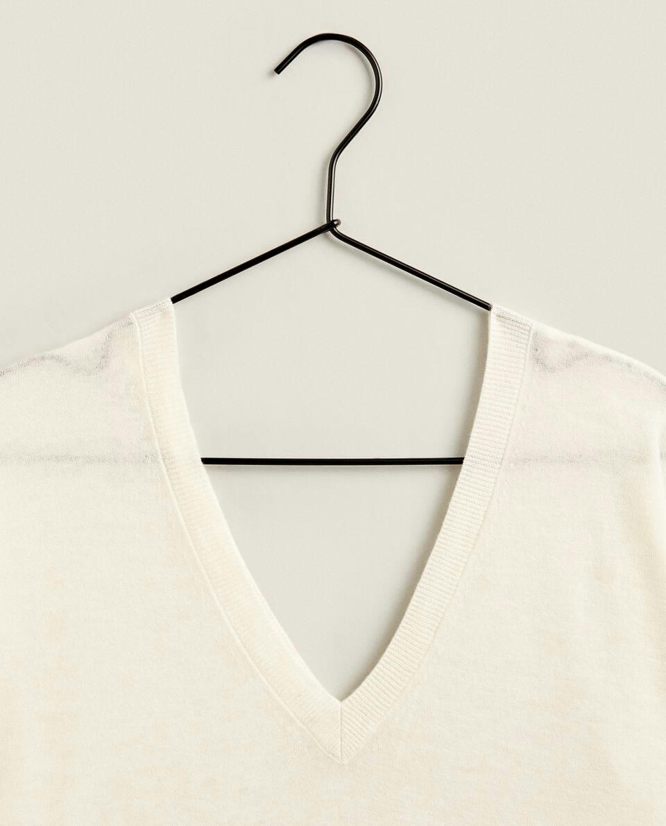 FINE CASHMERE SWEATER