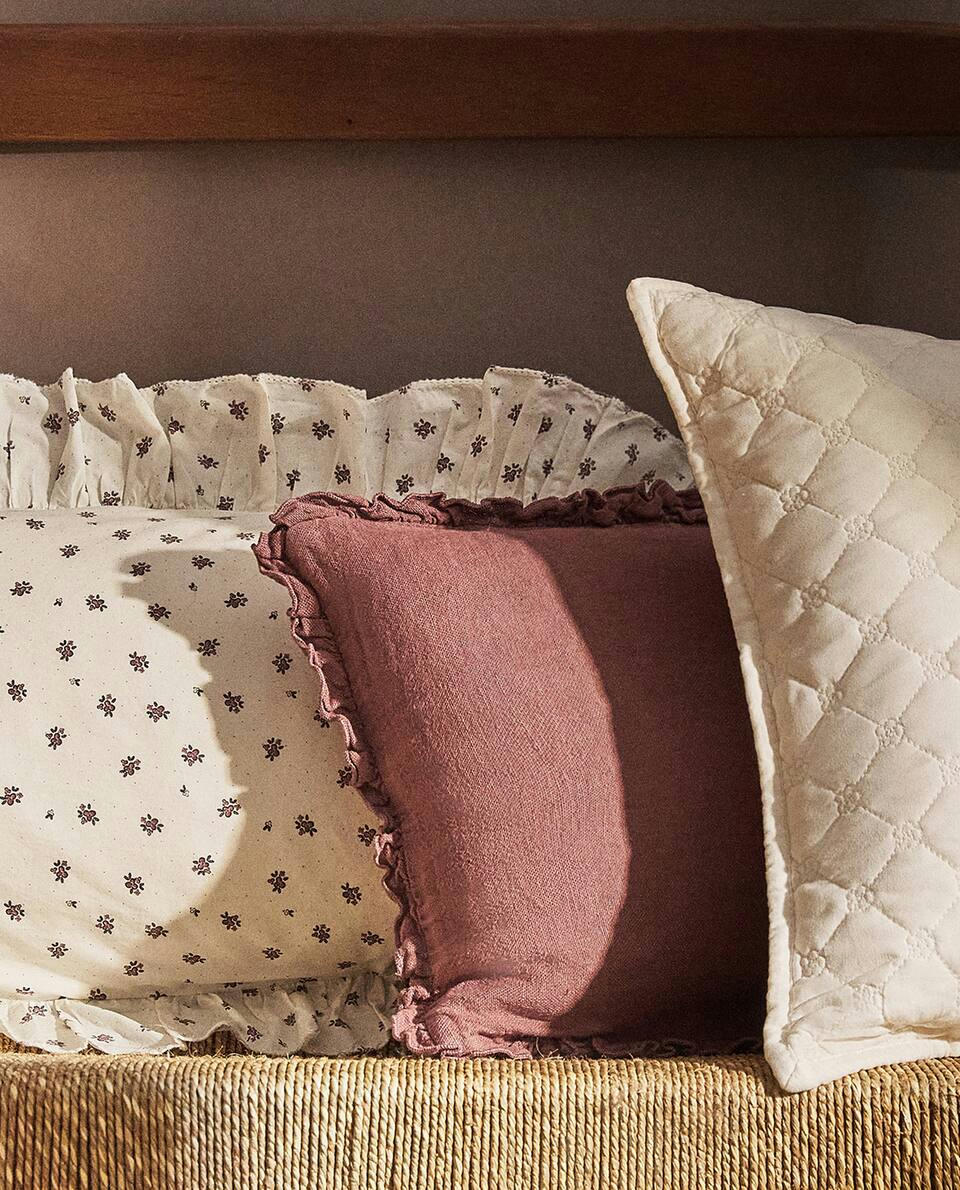 CHILDREN’S BOUQUET PILLOWCASE