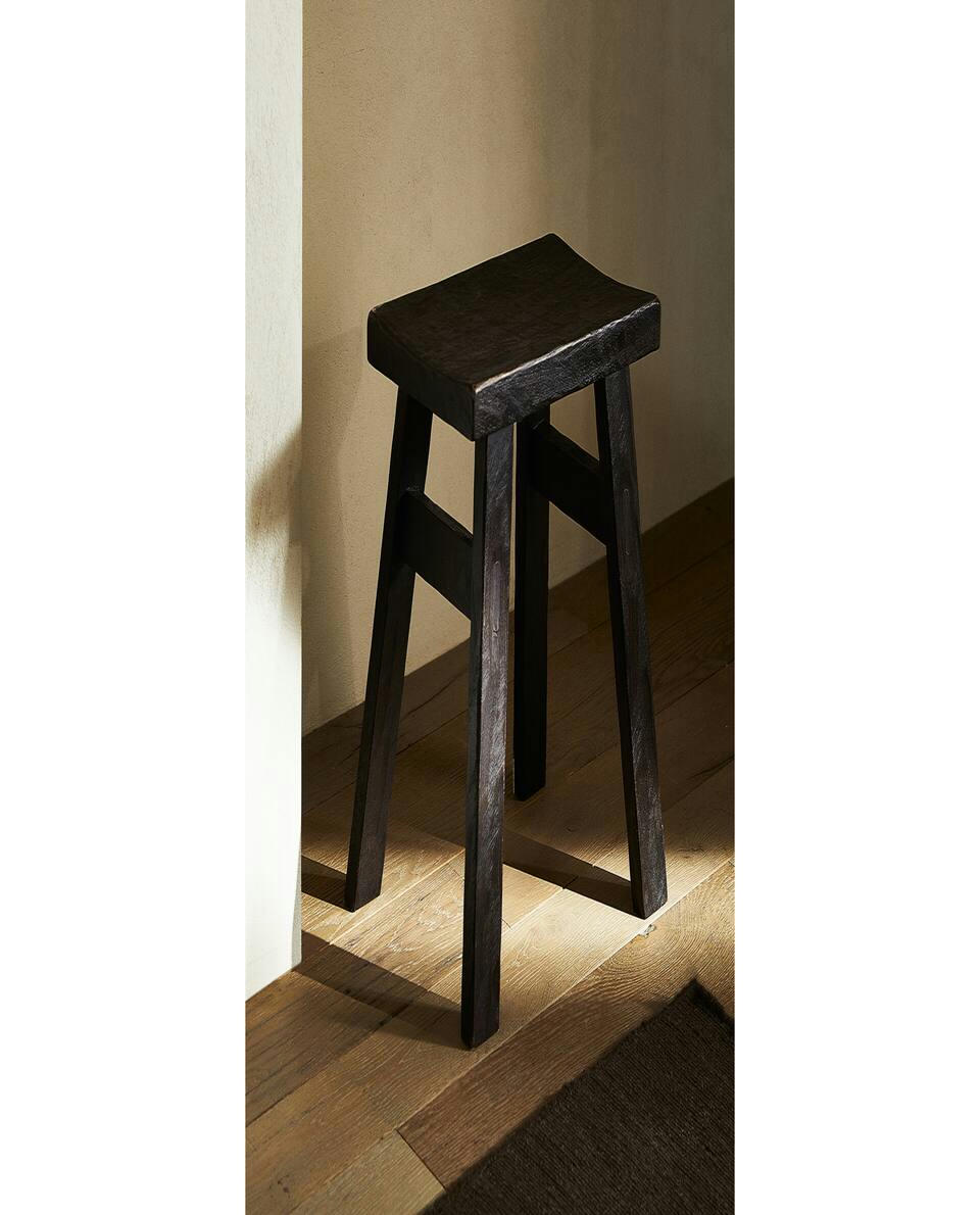 IRREGULAR TEXTURED LOW STOOL