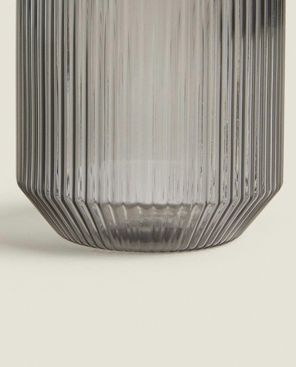 BOROSILICATE GLASS TUMBLER WITH RAISED LINES