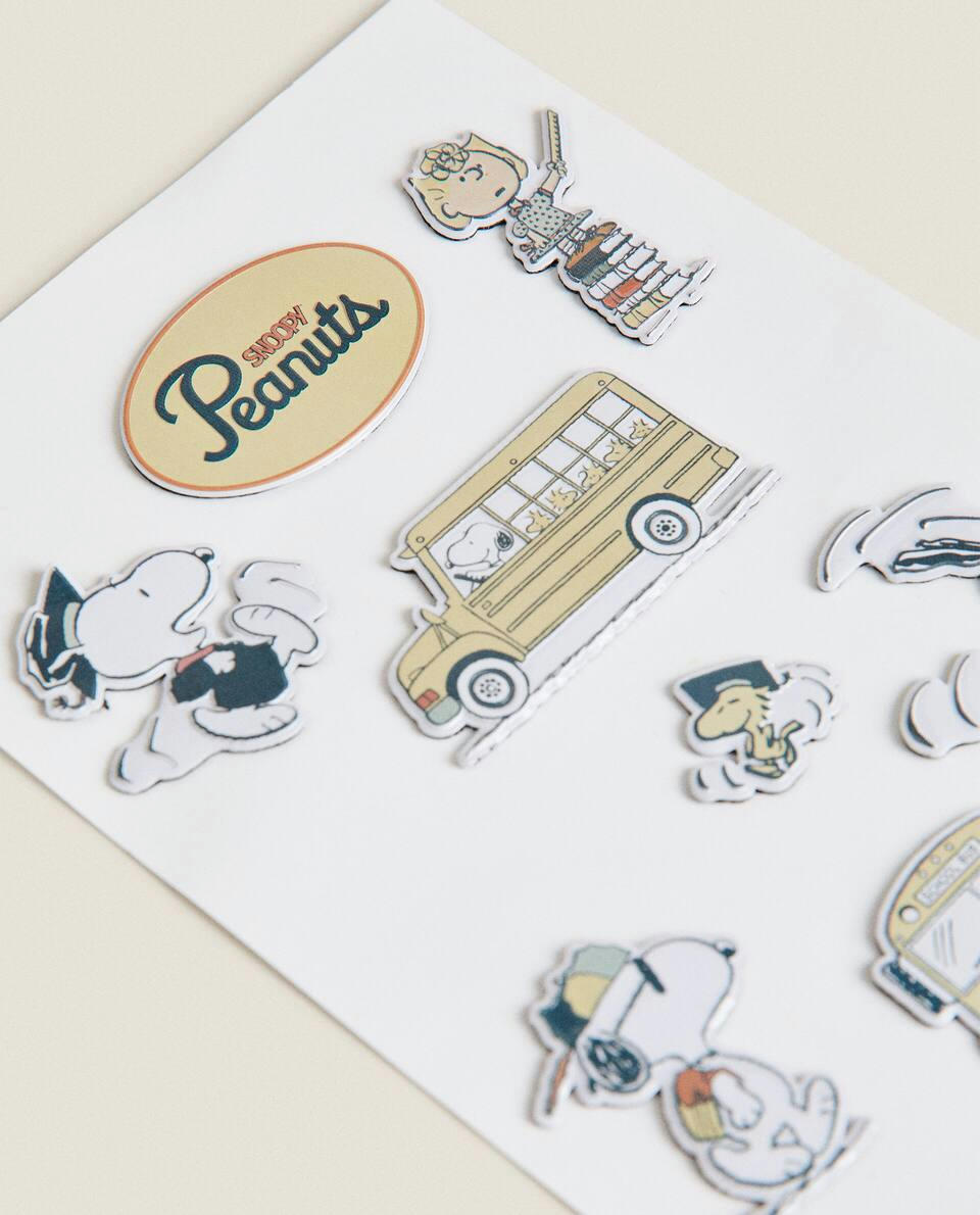 SET OF PEANUTS? STICKERS