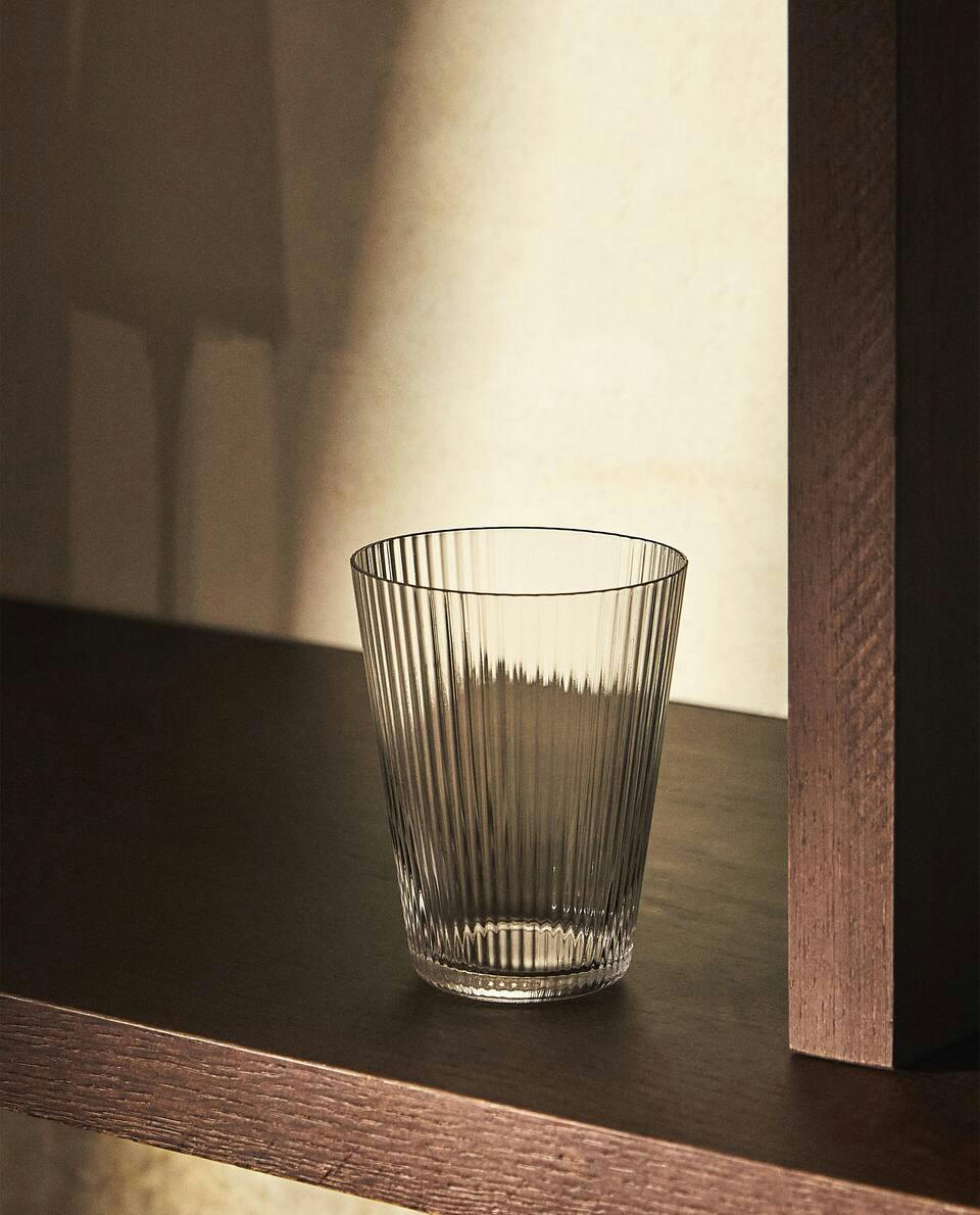 LINED DESIGN GLASS TUMBLER